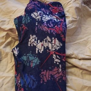 Lularoe disney leggings